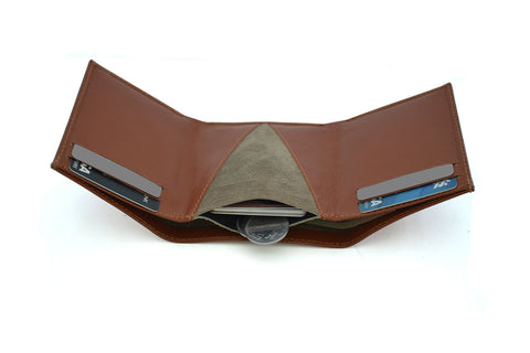 The Nodule Vertical Wallet Tan